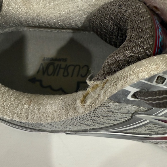 Brooks Ghost 8 GTX Running Shoe Gray Pink Sole 120193-1B-073 Woman's Size 8 Wide - Picture 8 of 13